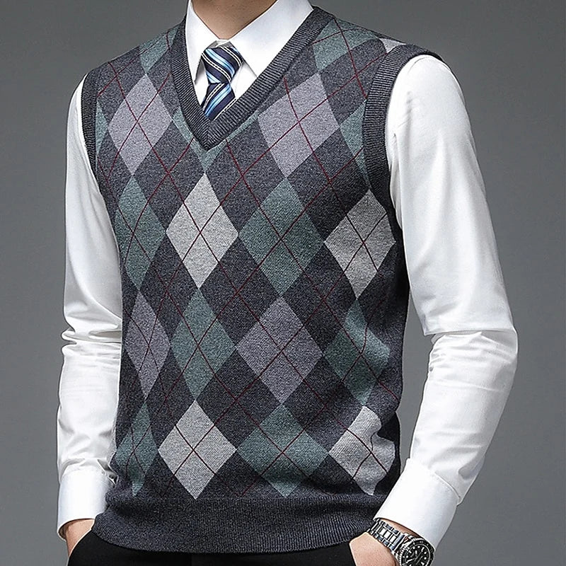 Argyle V-Neck Vest | Men's Sleeveless Sweater 1