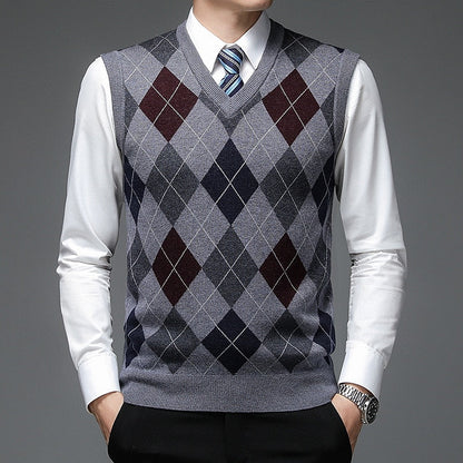 Argyle V-Neck Vest | Men's Sleeveless Sweater 6