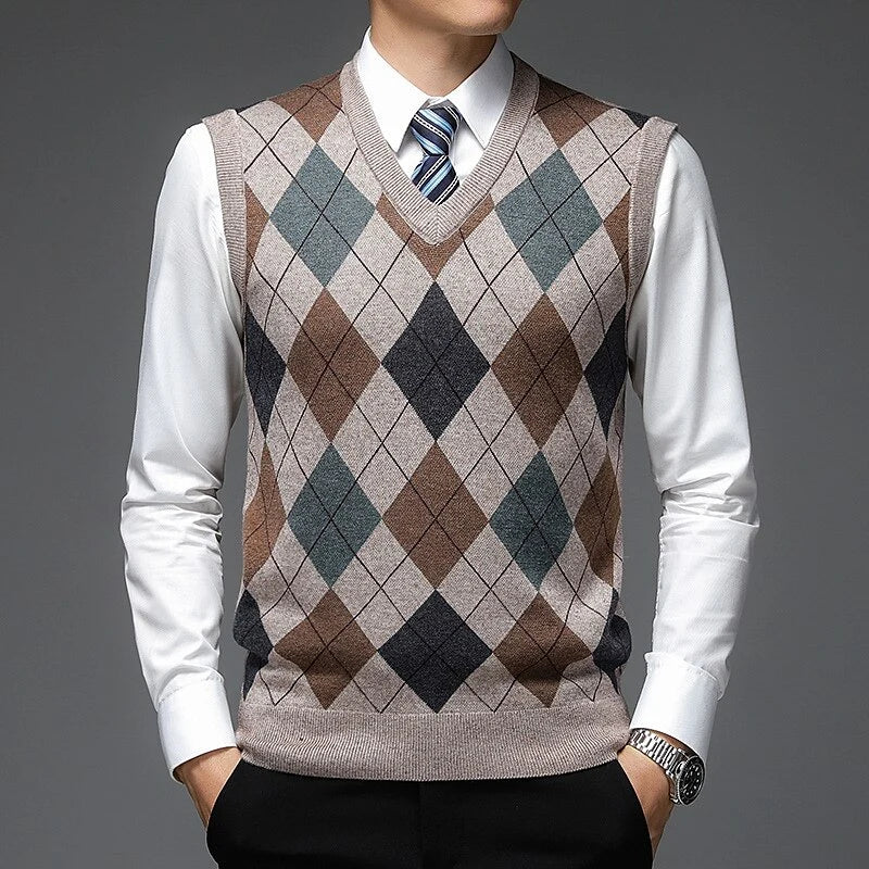Argyle V-Neck Vest | Men's Sleeveless Sweater 8