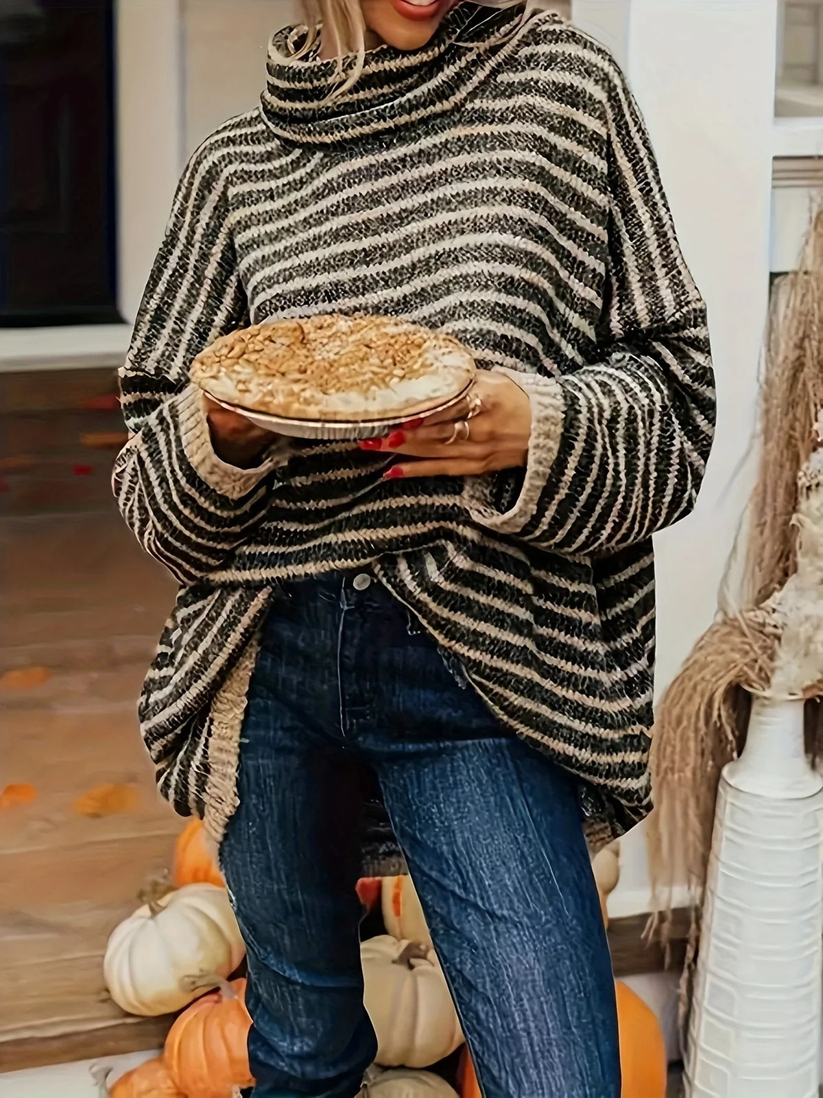 Lorena | Relaxed High-Neck Sweater Striped 1