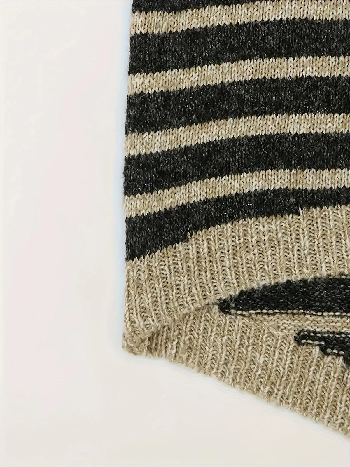 Lorena | Relaxed High-Neck Sweater Striped 3